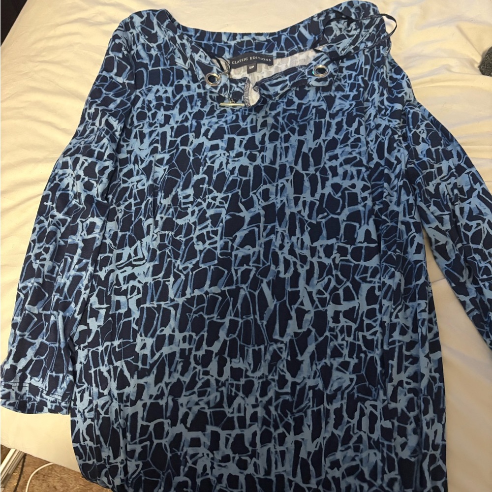 Chic Blue Patterned Long Sleeve Top